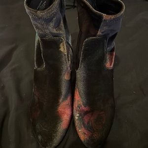 Madden girl velvet boots